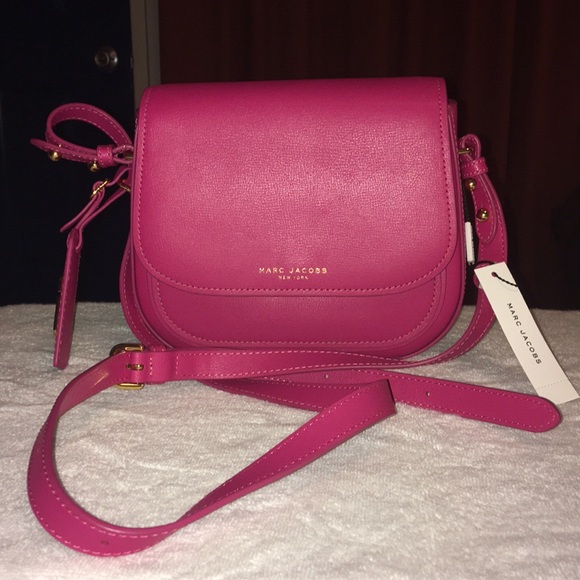 Marc Jacobs Handbags - Marc Jacobs Purse